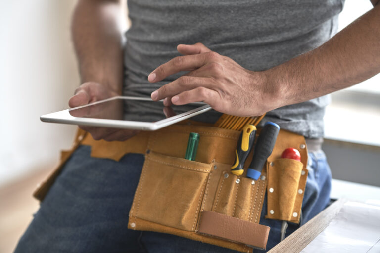 Handyman service software optimizes workflow efficiency anywhere you are